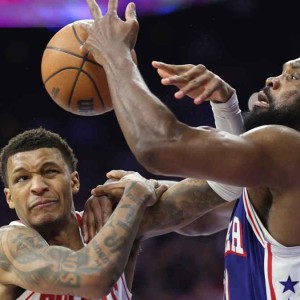 意昂体育入口-受不了，火箭队主教练批评恩比德和76人队“疯狂”的诱敌犯规行为